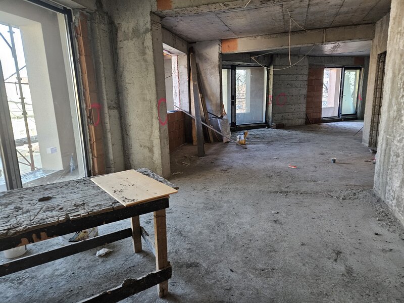 Sector 2, Foisor, inchiriere 4000 E, vanzare 1500000 € disc.